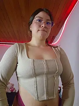 juli05star20 online show from 04-12-26, 12:03