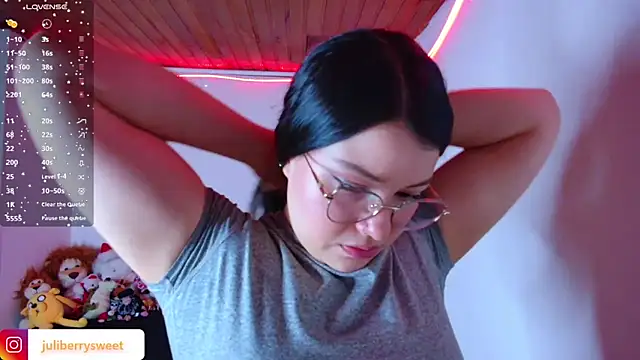 juli05star20 online show from 12-20-25, 10:34