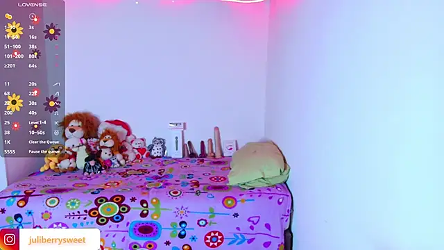 juli05star20 online show from 11-26-25, 10:43