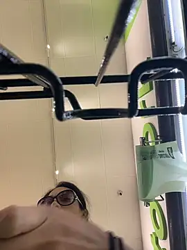 starrynikki online show from 11-24-25, 06:08