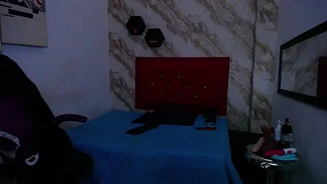 issa  love online show from 01-09-26, 12:56