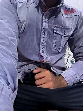 toxicboy121212 online show from 01-08-25, 04:44