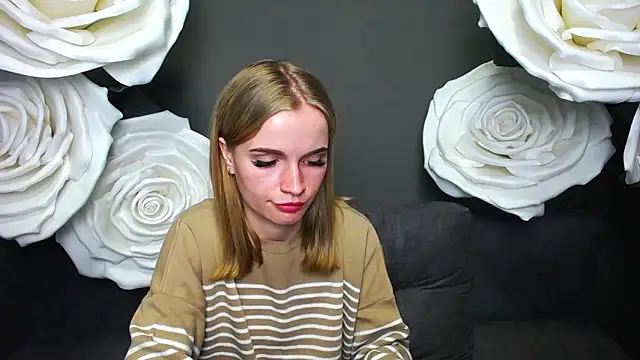 MargaritaKiss online show from 09-19-25, 06:34