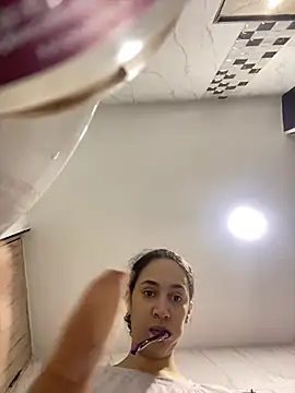 thaliacollins online show from 01-17-26, 08:23