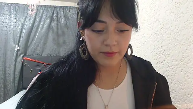 Snapshot of Alisha_99 chatting on 03-02-25, 10:23 Alisha 99 online show from 03-02-25, 10:23