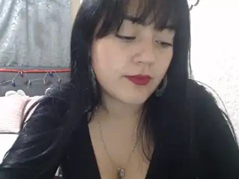 Snapshot of Alisha_99 chatting on 02-12-25, 04:12 Alisha 99 online show from 02-12-25, 04:12