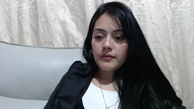 Snapshot of Alisha_99 chatting on 03-21-25, 02:39 Alisha 99 online show from 03-21-25, 02:39