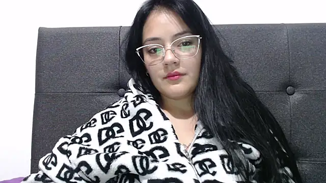 Snapshot of Alisha_99 chatting on 10-12-25, 12:56 Alisha 99 online show from 10-12-25, 12:56