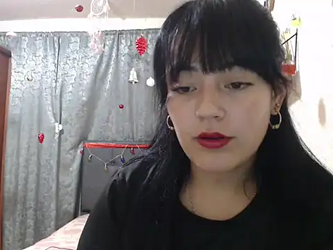 Snapshot of Alisha_99 chatting on 01-21-25, 04:05 Alisha 99 online show from 01-21-25, 04:05