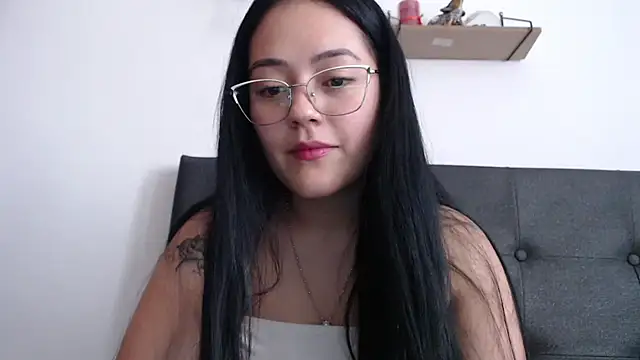 Snapshot of Alisha_99 chatting on 10-04-25, 09:38 Alisha 99 online show from 10-04-25, 09:38