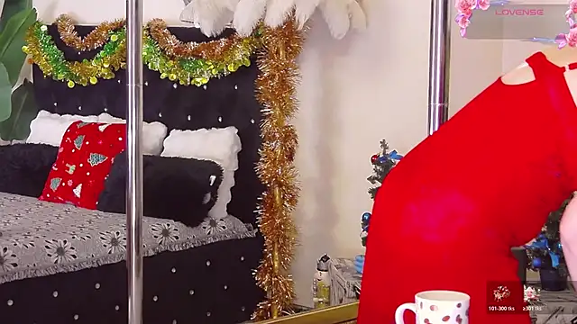 Estheraa online show from 12-22-25, 05:18