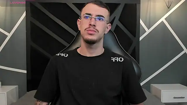 CodyWalkerR online show from 09-19-25, 05:17