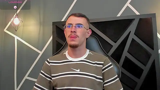 CodyWalkerR online show from 09-17-25, 05:26