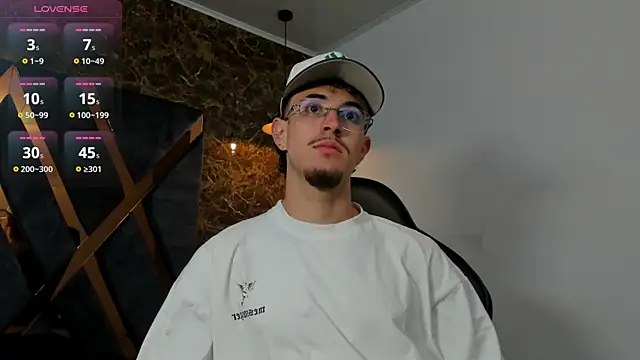 CodyWalkerR online show from 04-05-26, 12:28