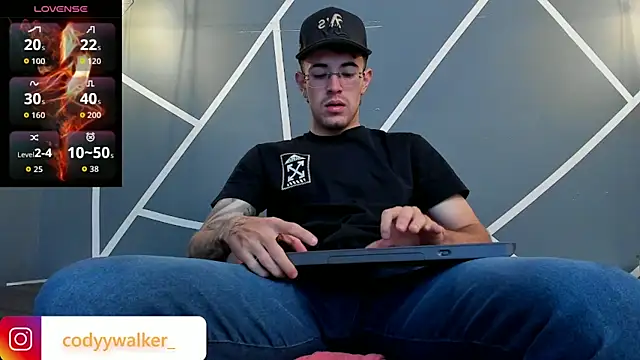 CodyWalkerR online show from 04-21-26, 11:22