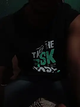 Snapshot of SahilBBC-0 chatting on 11-12-25, 08:29 SahilBBC-0 online show from 11-12-25, 08:29