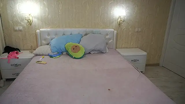 LunaaMayy online show from 05-09-26, 10:35