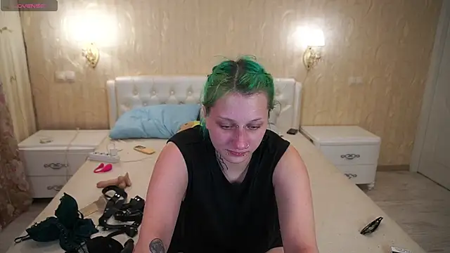 LunaaMayy online show from 06-30-26, 10:32