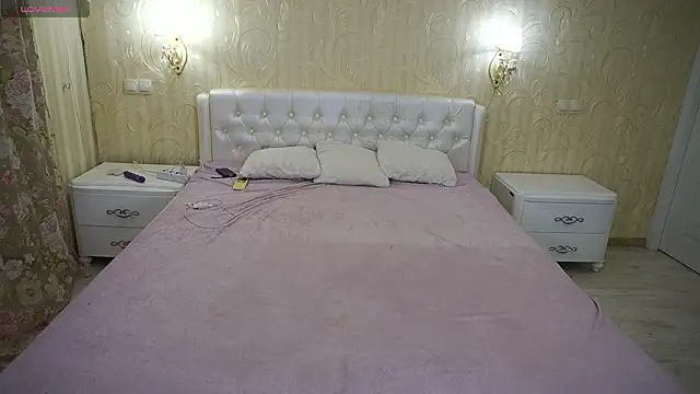 LunaaMayy online show from 01-31-26, 10:41