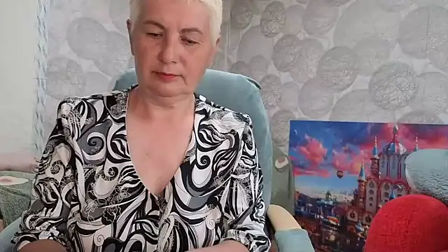 Snapshot of NicoleOlla chatting on 05-09-26, 02:59 NicoleOlla online show from 05-09-26, 02:59