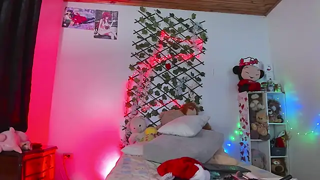 Pucaa  online show from 12-17-25, 03:11