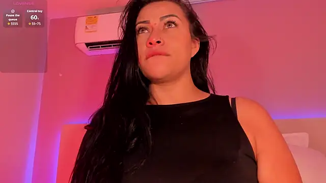 Snapshot of Miss_Ambeer chatting on 09-17-25, 11:56 Miss Ambeer online show from 09-17-25, 11:56