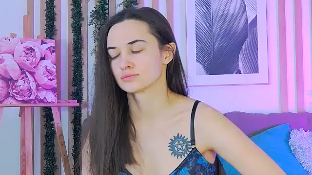 Kimberliee online show from 01-15-25, 07:26