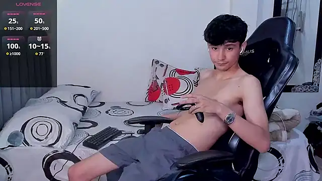 Snapshot of cute_diego_ chatting on 10-05-25, 10:55 cute diego online show from 10-05-25, 10:55