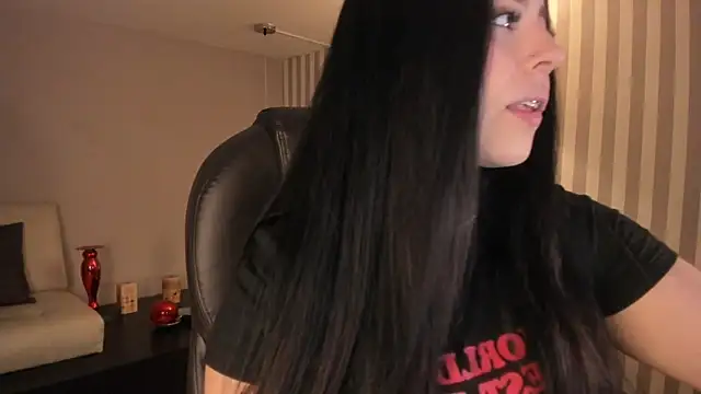 Maaiitee online show from 09-12-25, 01:11