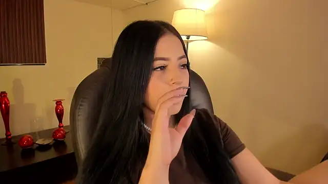 Maaiitee online show from 03-31-26, 02:19