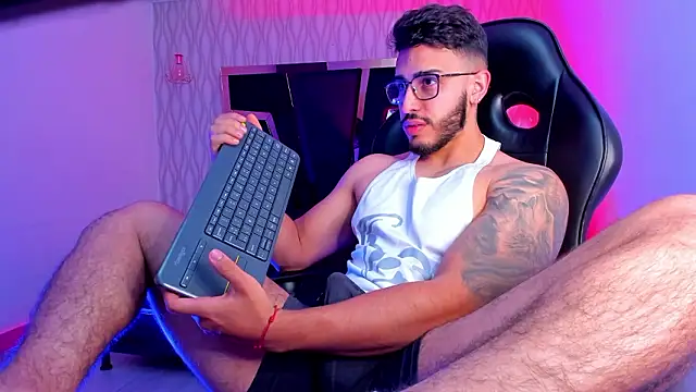 Snapshot of Liam_Kleiin chatting on 02-02-26, 11:42 Liam Kleiin online show from 02-02-26, 11:42