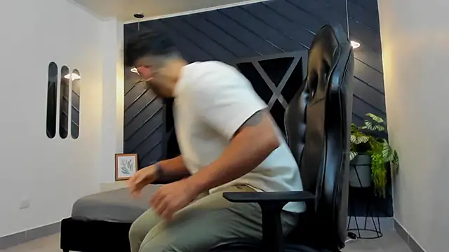 Liam Kleiin online show from 10-09-25, 11:22