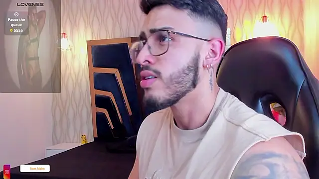 Snapshot of Liam_Kleiin chatting on 02-22-26, 09:16 Liam Kleiin online show from 02-22-26, 09:16