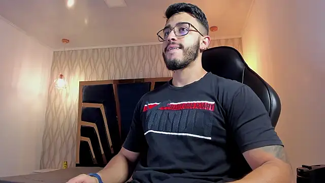 Snapshot of Liam_Kleiin chatting on 03-21-26, 11:25 Liam Kleiin online show from 03-21-26, 11:25