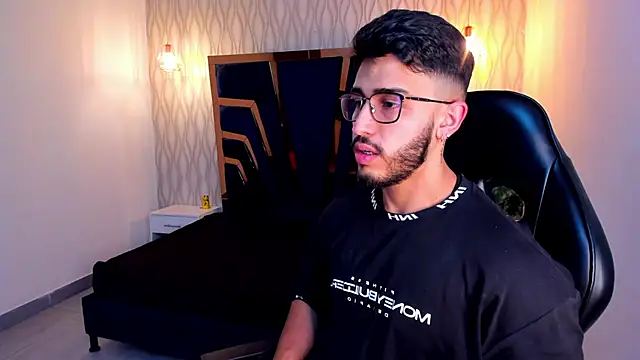 Snapshot of Liam_Kleiin chatting on 01-17-26, 11:25 Liam Kleiin online show from 01-17-26, 11:25