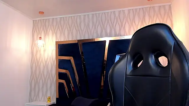 Snapshot of Liam_Kleiin chatting on 01-19-26, 11:25 Liam Kleiin online show from 01-19-26, 11:25