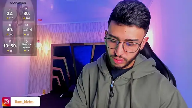 Snapshot of Liam_Kleiin chatting on 02-05-26, 11:28 Liam Kleiin online show from 02-05-26, 11:28
