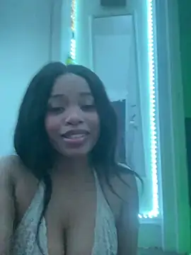 Snapshot of lovekaylaa chatting on 02-18-25, 01:22 lovekaylaa online show from 02-18-25, 01:22