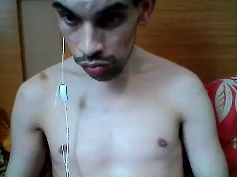 Snapshot of Paulo_lO chatting on 02-14-25, 05:14 Paulo lO online show from 02-14-25, 05:14