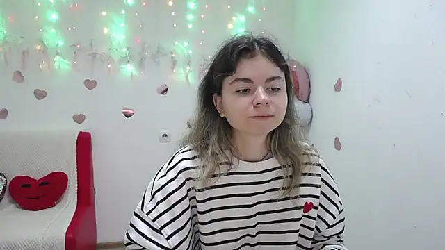 TinaRedly online show from 09-21-25, 05:56