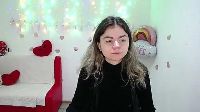 TinaRedly online show from 10-10-25, 05:14