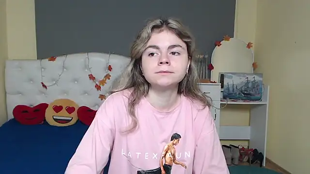 TinaRedly online show from 11-22-25, 12:26