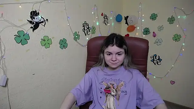 TinaRedly online show from 03-14-25, 06:18