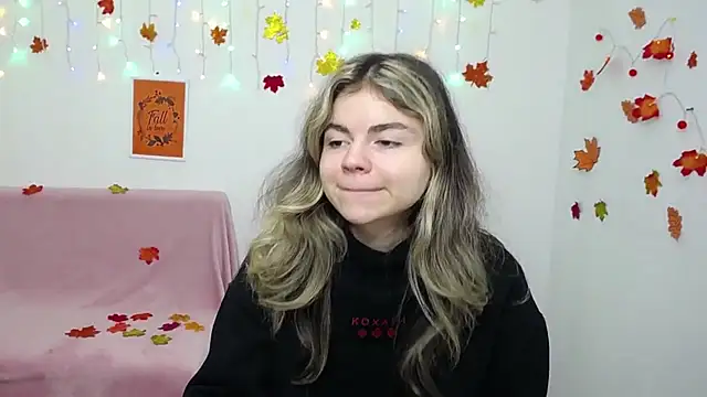 TinaRedly online show from 12-02-25, 06:42