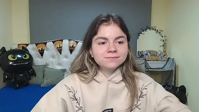 TinaRedly online show from 11-02-25, 06:46