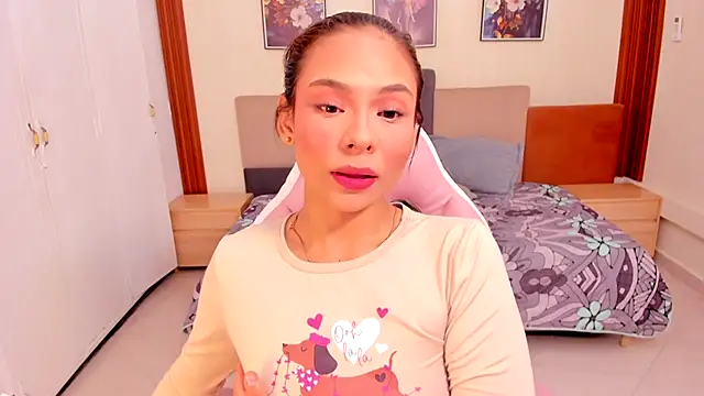 amira cute2 online show from 09-21-25, 08:30