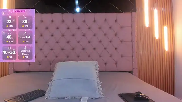 AinaPink online show from 02-02-26, 10:58