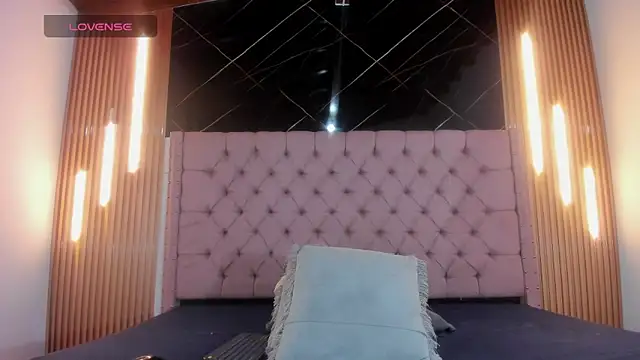 AinaPink online show from 05-09-26, 11:02