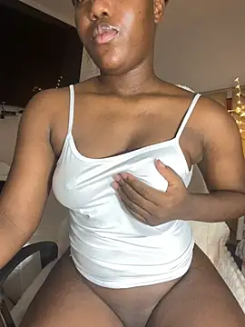 Snapshot of kellya_ chatting on 02-24-25, 01:02 kellya online show from 02-24-25, 01:02
