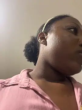 Snapshot of kellya_ chatting on 03-01-25, 01:32 kellya online show from 03-01-25, 01:32